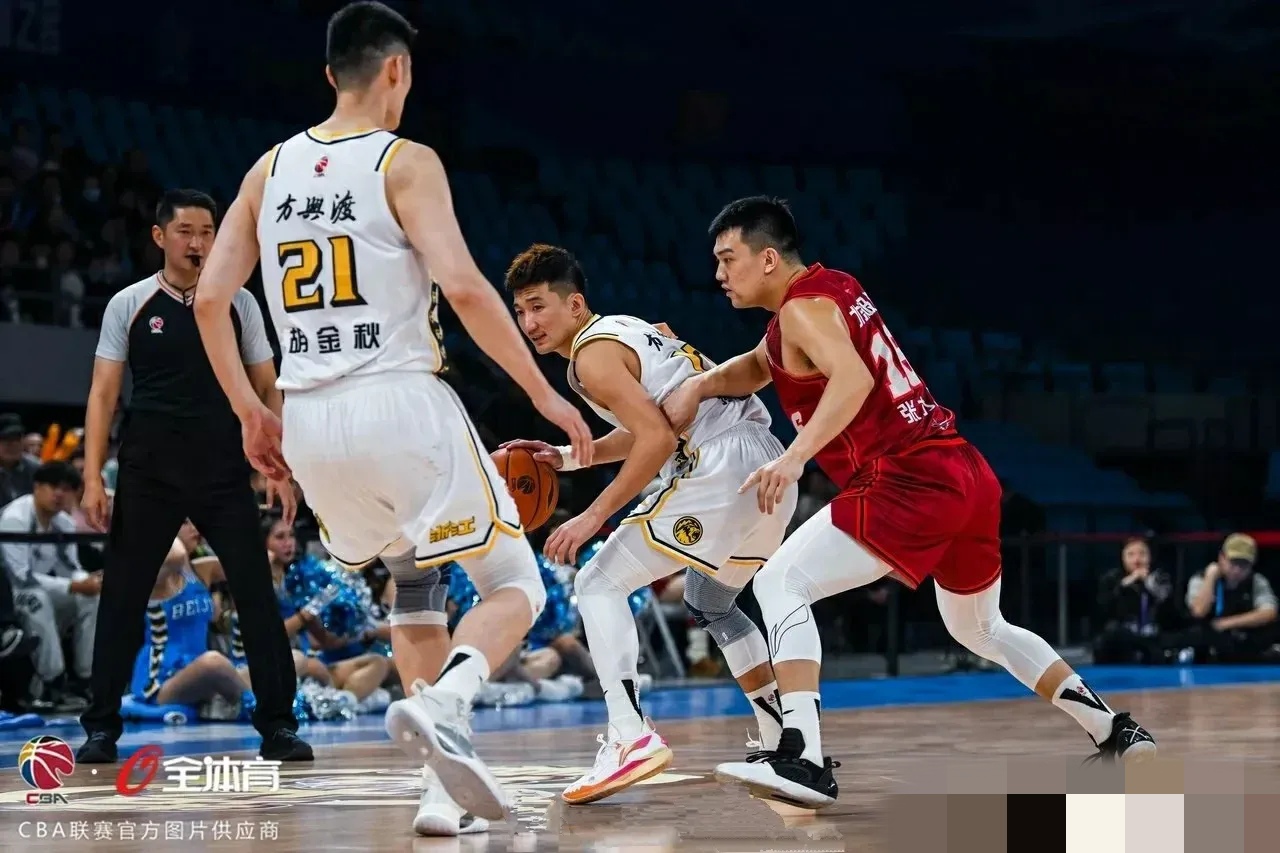 湖北队在主场苦战击败辽宁男篮 湖北队在主场苦战击败辽宁男篮
