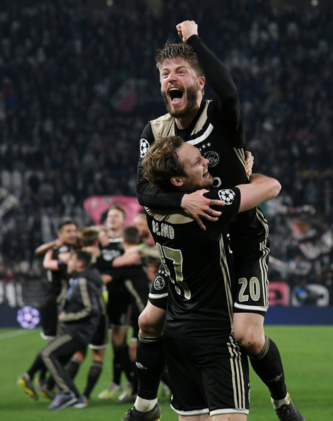 开云体育链接-尤文狼狈败北，无缘半决赛