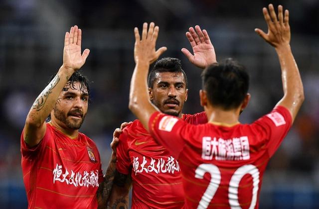 恒大主场击败国安,积分榜继续争冠 恒大主场击败国安,积分榜继续争冠