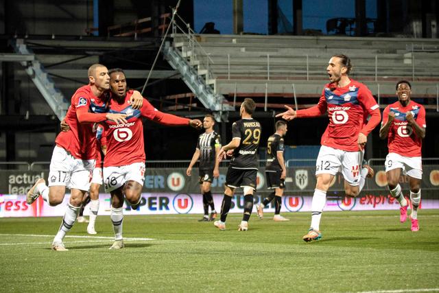 利勒斯俱乐部在法甲比赛中不甘落后 利勒斯俱乐部在法甲比赛中不甘落后