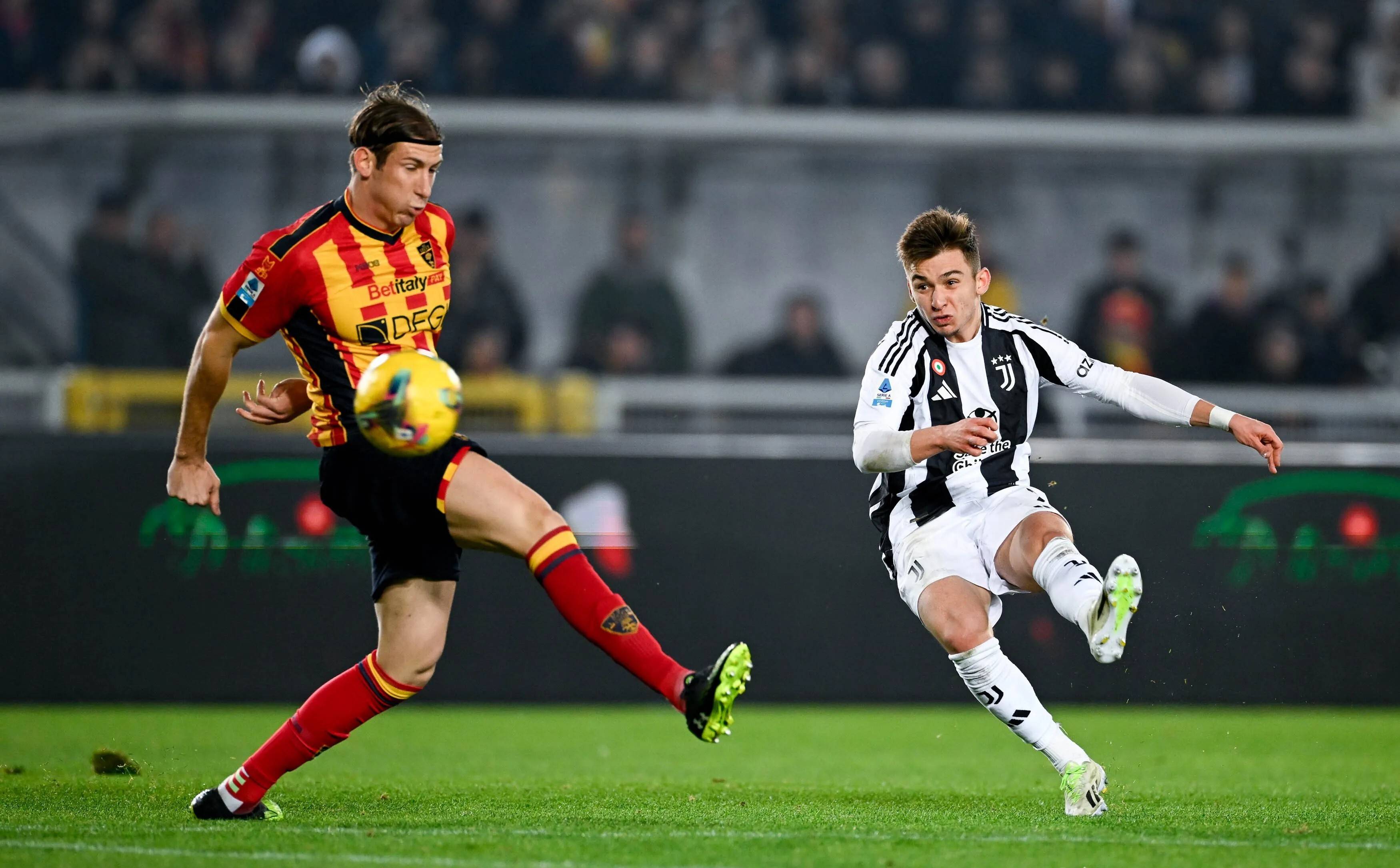 开云体育网页版登录入口-那不勒斯客场逆转，表现令人惊喜