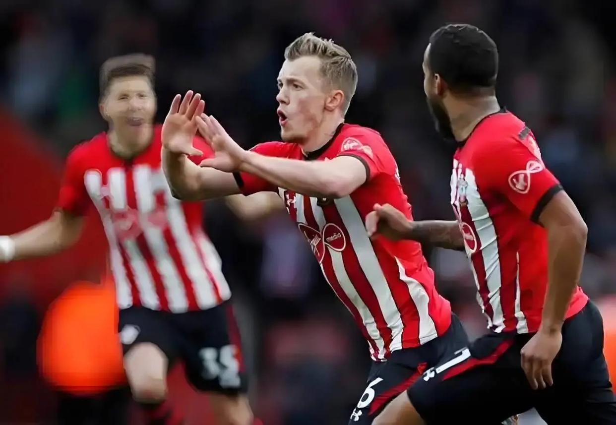 关于南安普顿客场逼平布莱顿，保持不败纪录的信息