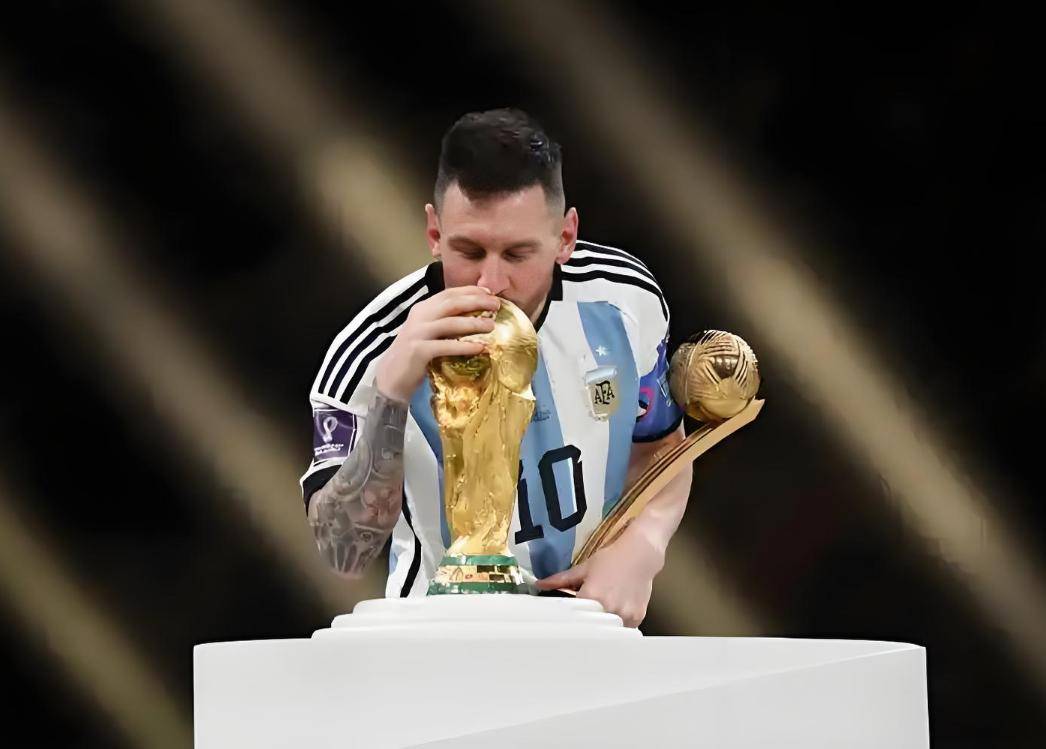 开云体育登录-梅西大放异彩，带领巴黎杀入决赛