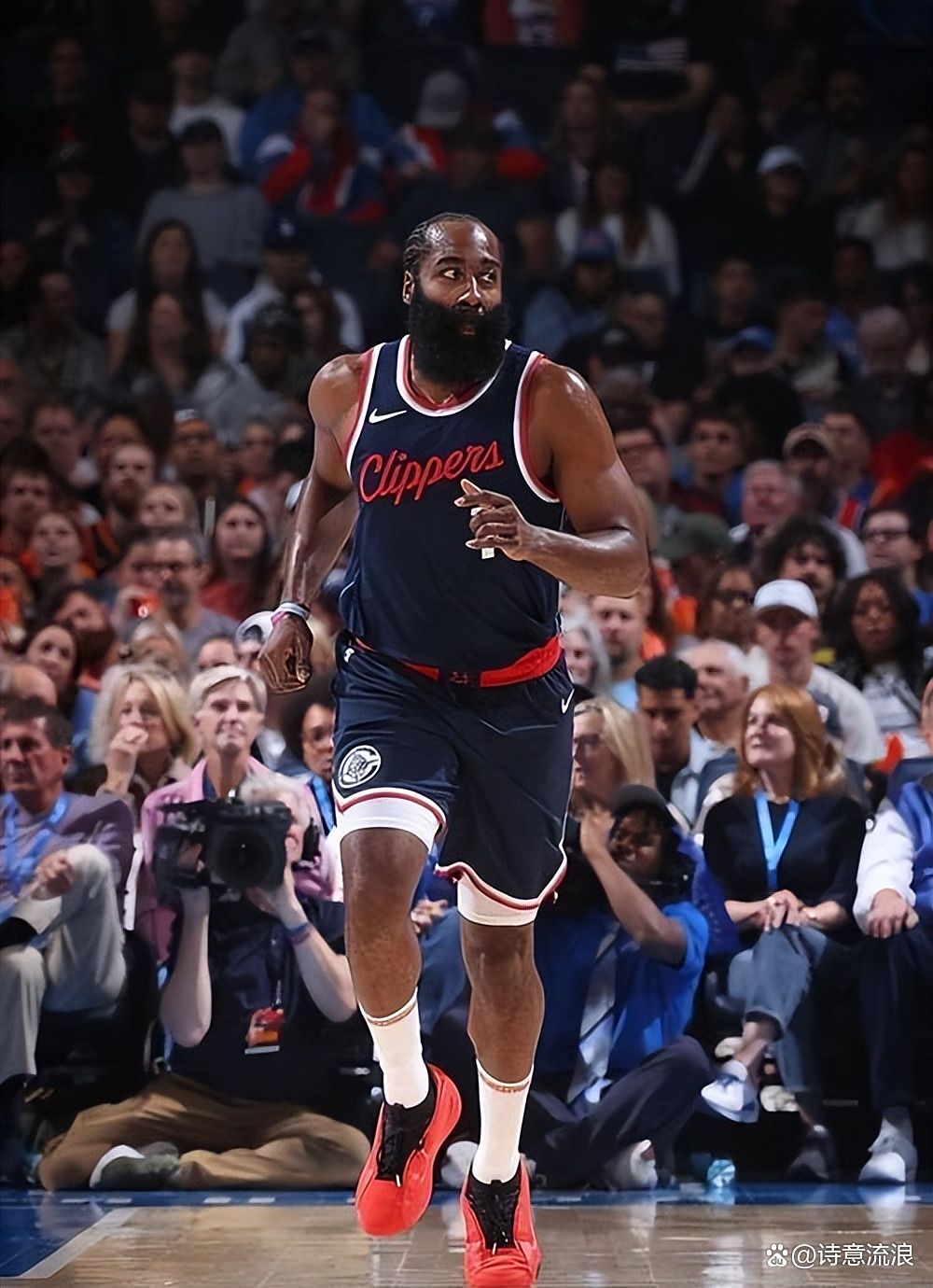 开云体育入口-快船队再胜魔术队，主场豪取七连胜