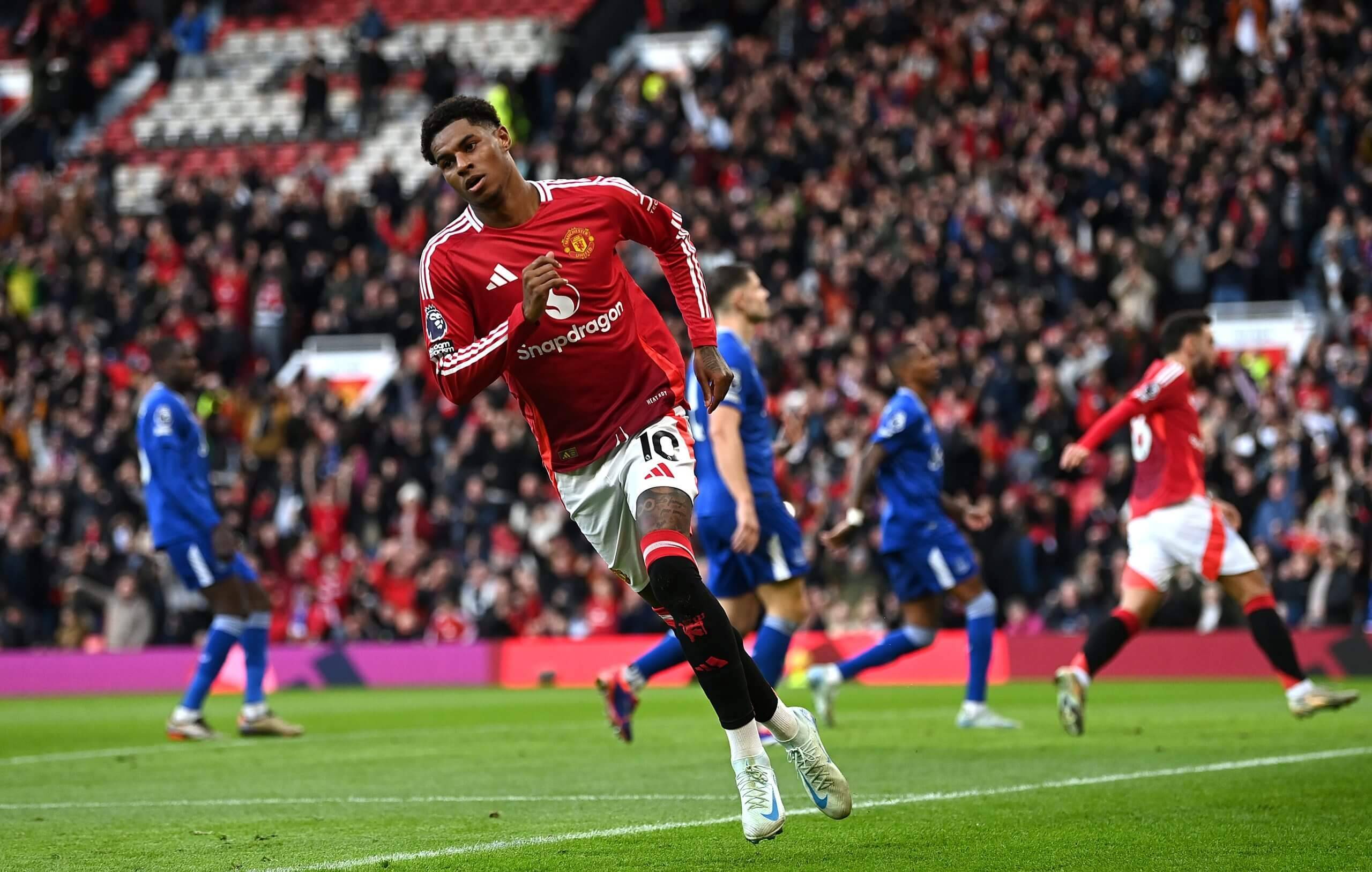 开云体育链接-曼联大胜阿斯顿维拉，取得完胜