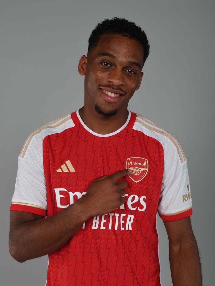 开云体育网页版入口-阿森纳主场告捷，青年后卫脱颖而出