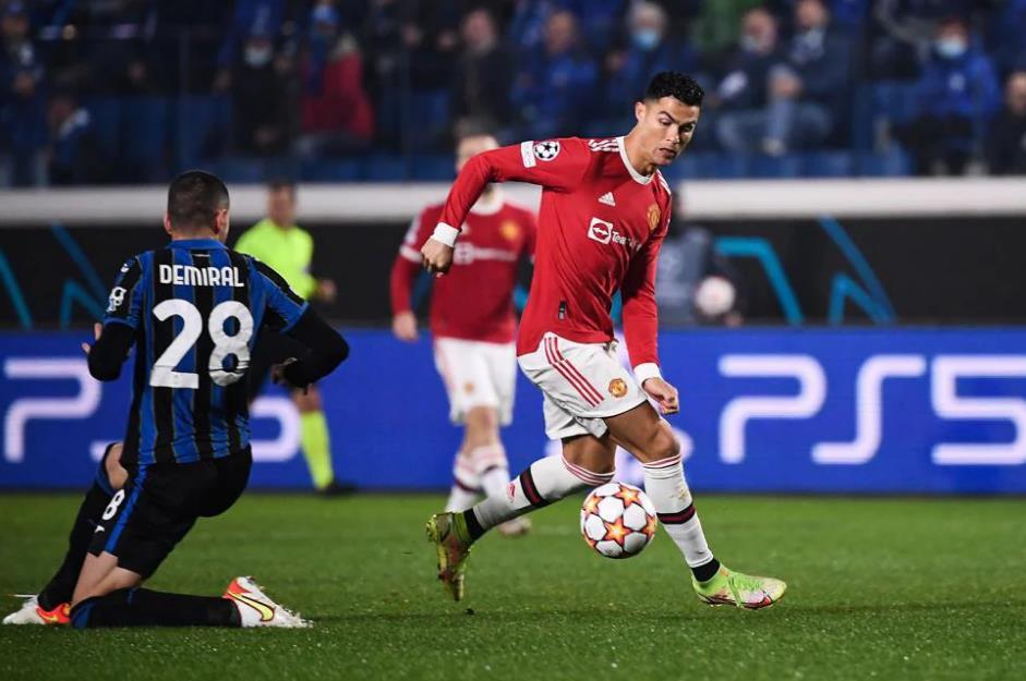 亚特兰大客场大胜对手，继续领跑积分榜的简单介绍