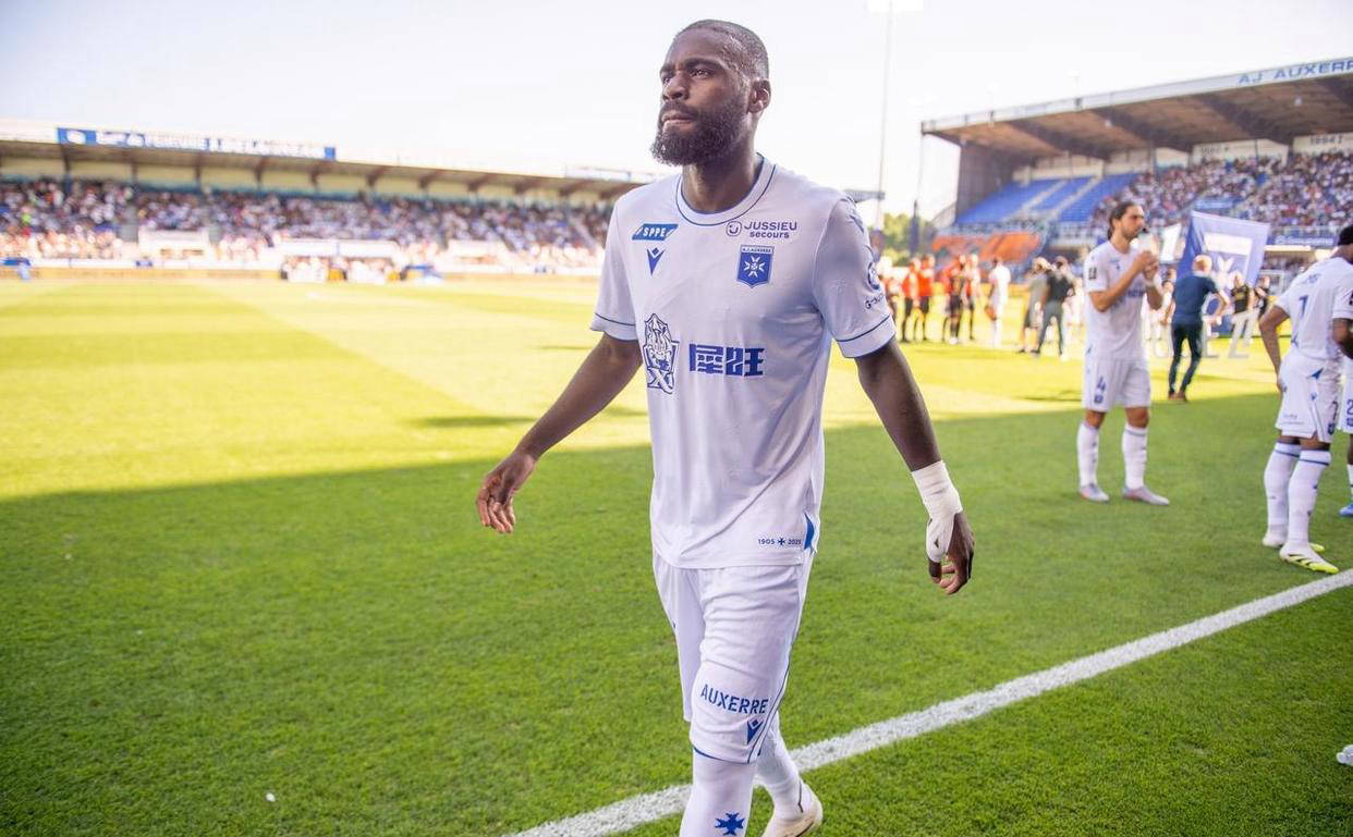 尼斯遭遇失利，法甲战绩再添一败