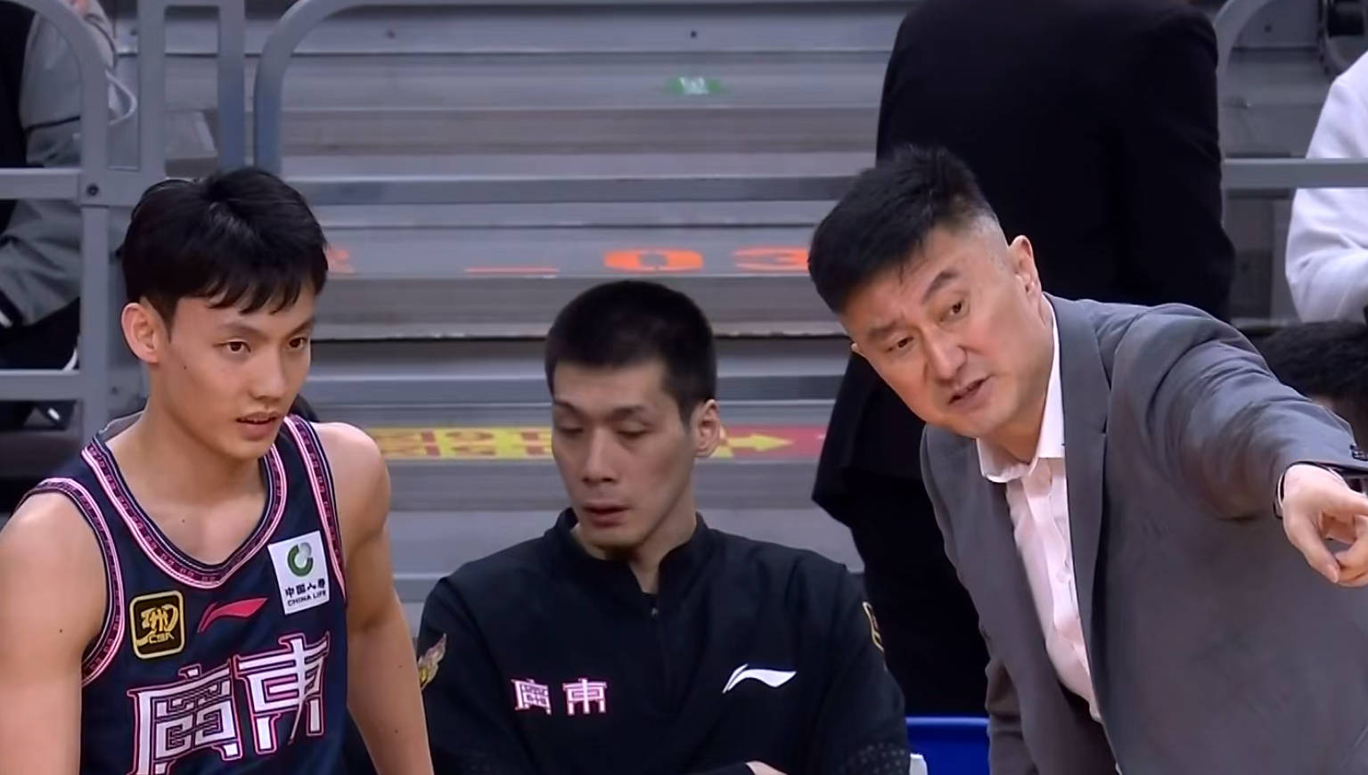 四川男篮力保不败势头,备战广州队 四川男篮力保不败势头,备战广州队