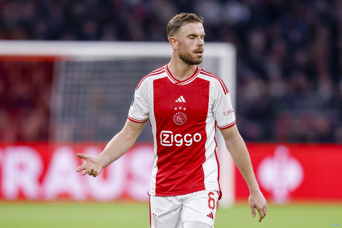 开云体育官网-包含荷兰足球联赛中，阿贾克斯队获得胜利后登顶榜首的词条